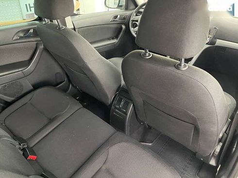 Skoda Yeti 2010 - фото 26