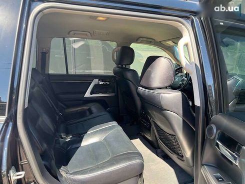 Toyota Land Cruiser 2012 - фото 16