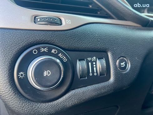 Jeep Cherokee 2015 серый - фото 31