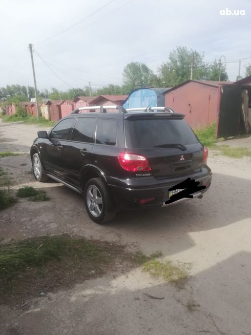 Mitsubishi Outlander 2005 черный - фото 2