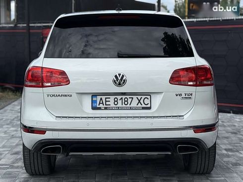 Volkswagen Touareg 2015 - фото 15