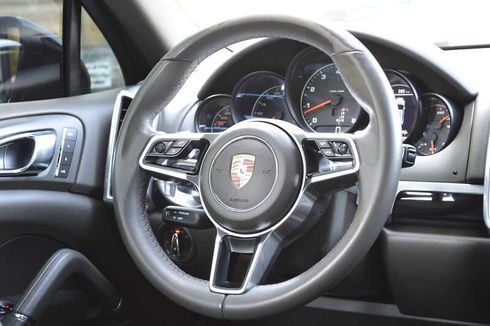 Porsche Cayenne 2015 - фото 26