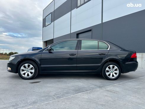 Skoda Superb 2012 черный - фото 5