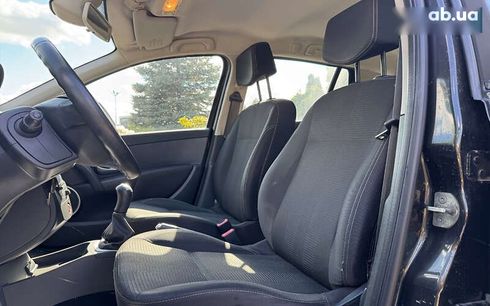 Renault Clio 2010 - фото 12