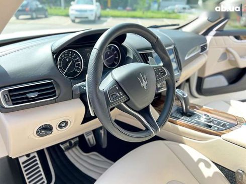 Maserati Levante 2022 - фото 23