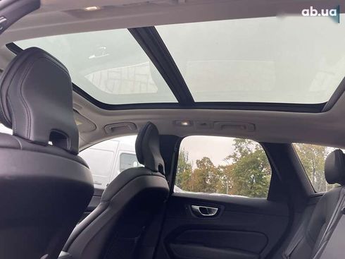 Volvo XC60 2022 - фото 29