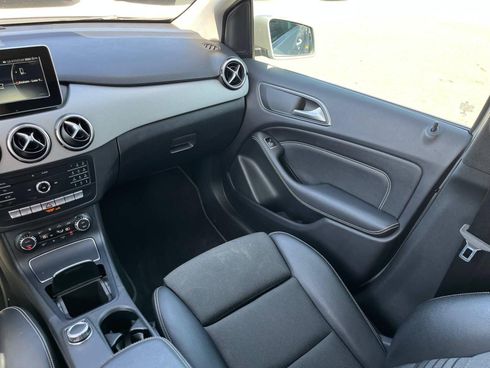 Mercedes-Benz B-Класс 2017 серый - фото 38