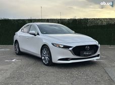 Продажа б/у Mazda 3 2019 года в Киеве - купить на Автобазаре