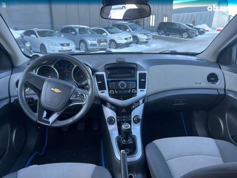 Chevrolet Cruze 2010 серый - фото 35