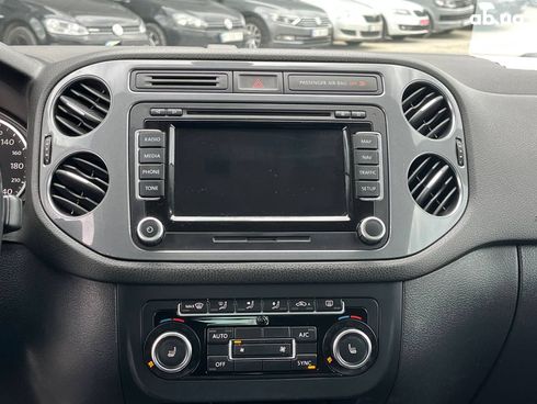 Volkswagen Tiguan 2014 бежевый - фото 18