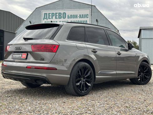 Audi Q7 2015 серый - фото 10