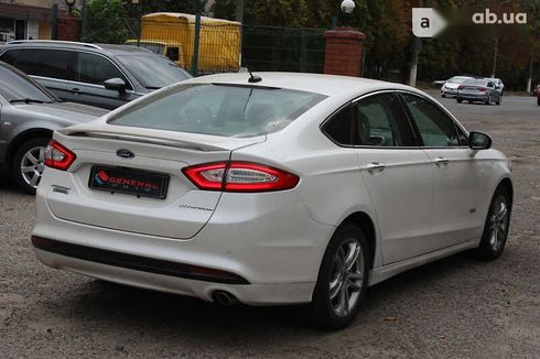 Ford Fusion 2016 - фото 9