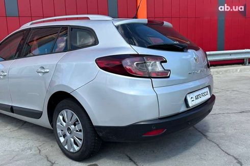 Renault Megane 2010 - фото 6