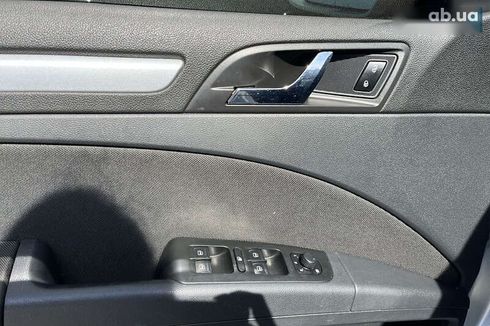Skoda Superb 2013 - фото 11