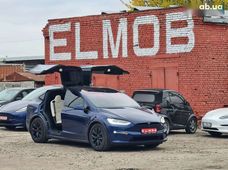 Продаж вживаних Tesla Model X 2023 року - купити на Автобазарі