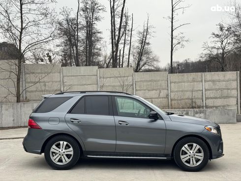 Mercedes-Benz GLE-Класс 2018 серый - фото 7