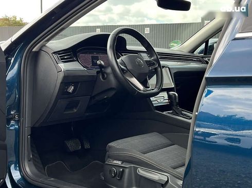 Volkswagen Passat 2022 - фото 26