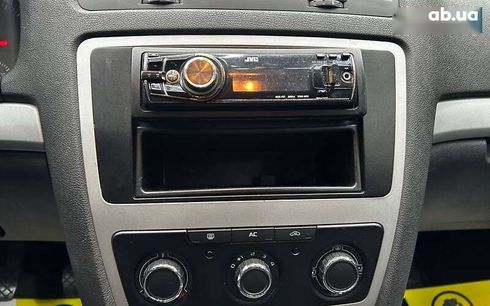 Skoda Octavia 2012 - фото 16