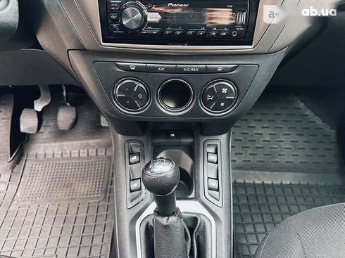 Peugeot 301 2019 - фото 12