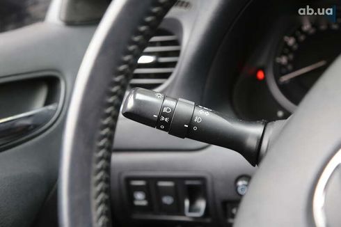 Lexus IS 2010 - фото 23