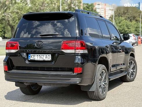 Toyota Land Cruiser 2020 - фото 13