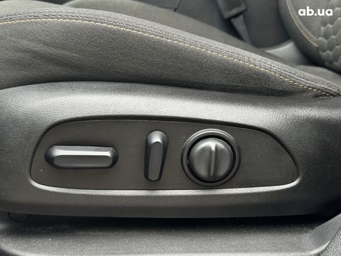 Chevrolet Equinox 2018 серый - фото 24