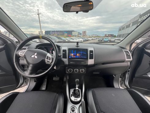 Mitsubishi Outlander 2012 серый - фото 72