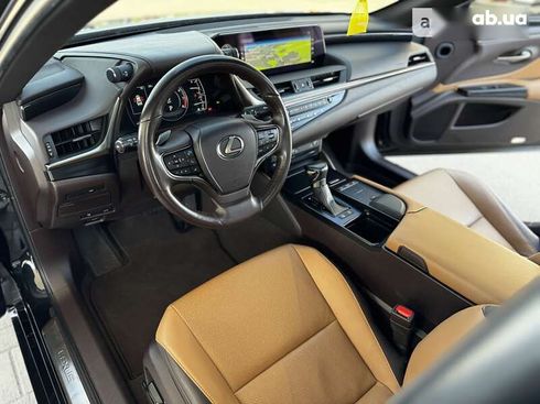 Lexus ES 2021 - фото 26