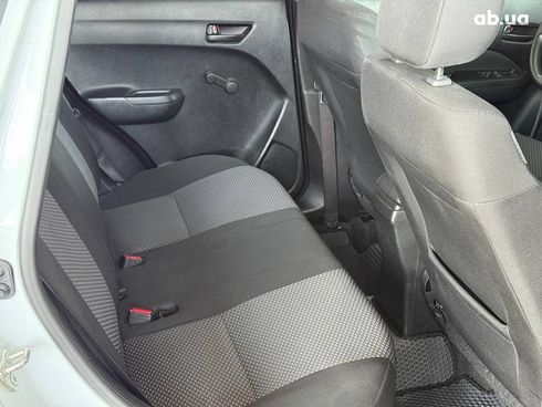 Suzuki Vitara 2018 белый - фото 16
