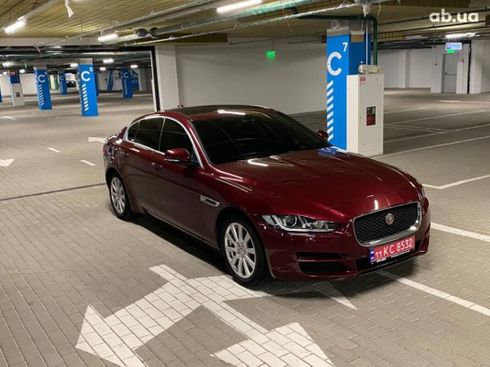 Jaguar XE 2016 - фото 2