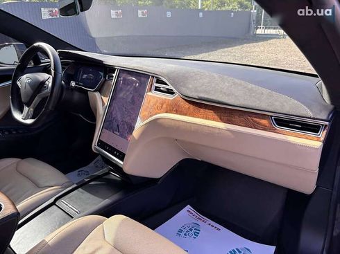 Tesla Model S 2017 - фото 24