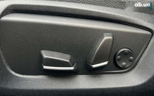 BMW 5 серия 2015 - фото 22