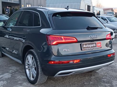 Audi Q5 2018 серый - фото 9