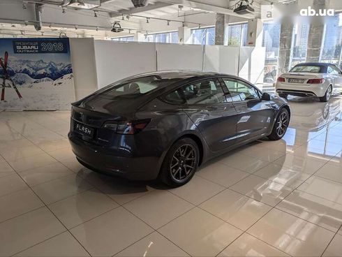 Tesla Model 3 2020 - фото 7