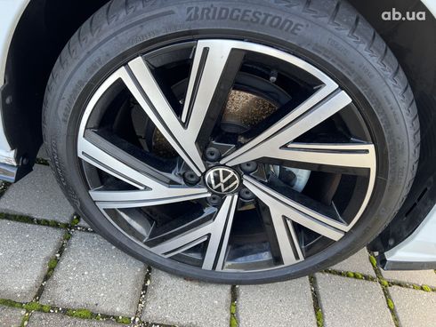 Volkswagen Golf 2023 - фото 23