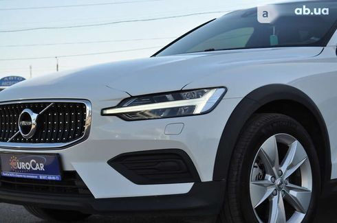 Volvo V60 Cross Country 2019 - фото 3