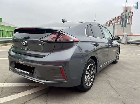 Hyundai Ioniq 2019 - фото 12