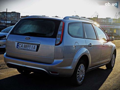 Ford Focus 2010 - фото 3