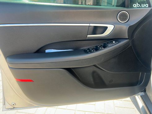 Hyundai Sonata 2020 серый - фото 24