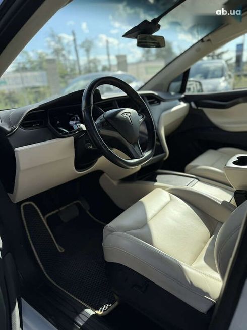 Tesla Model X 2018 - фото 29