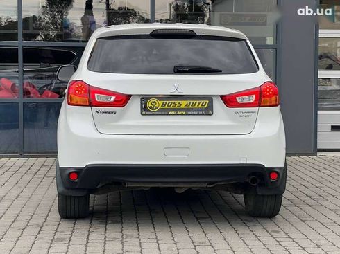 Mitsubishi Outlander 2013 - фото 6