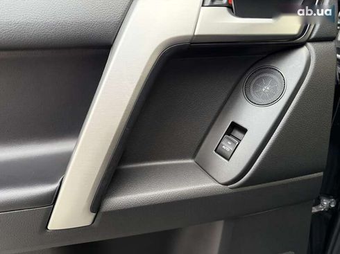 Toyota Land Cruiser Prado 2020 - фото 29
