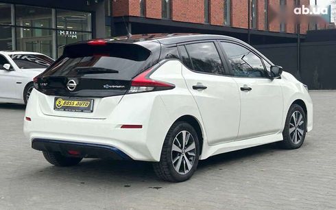 Nissan Leaf 2021 - фото 6