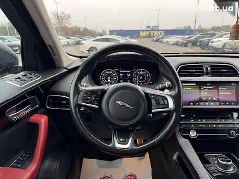 Jaguar F-Pace 2019 - фото 16