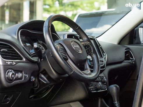 Jeep Cherokee 2018 - фото 22