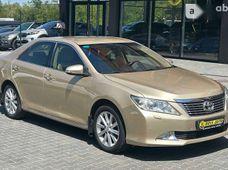 Продаж вживаних Toyota Camry в Чернівецькій області - купити на Автобазарі
