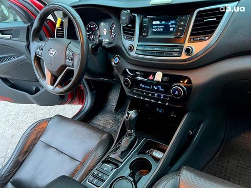 Hyundai Tucson 2017 красный - фото 41