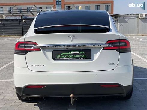 Tesla Model X 2017 - фото 23