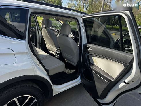 Volkswagen Tiguan 2017 - фото 23