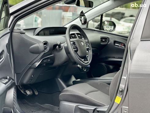 Toyota Prius 2019 серый - фото 16